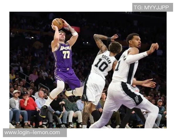 1516赛季雷霆与马刺激战回顾球星对决与精彩瞬间盘点